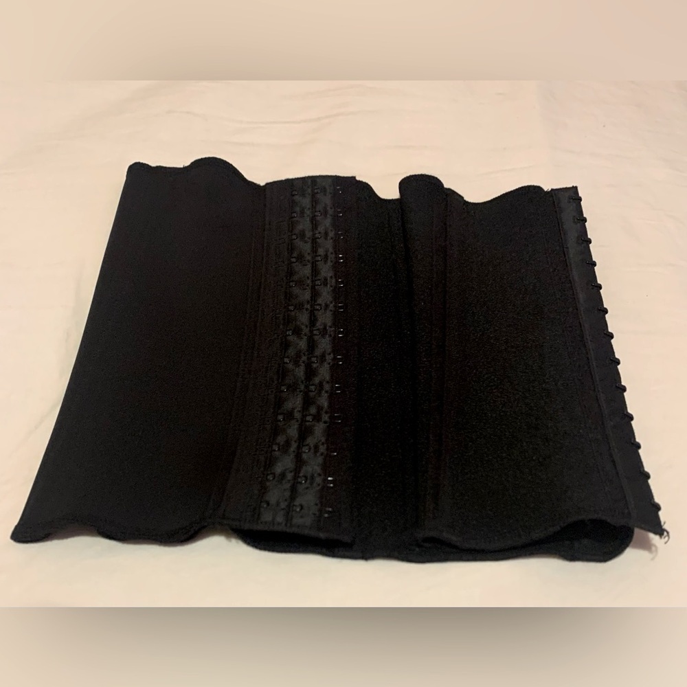 SKIMS Neoprene Shapewear Waist Trainer